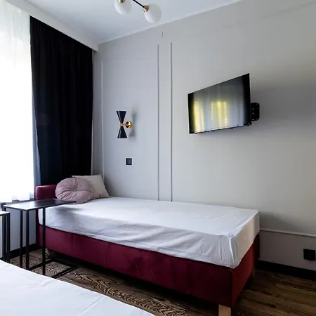 Deco Illakowiczowny 6 * Katowice